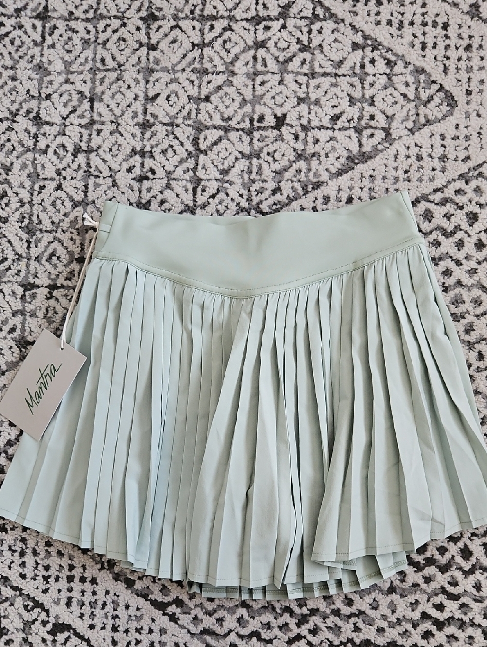 Mantra Pleated Skort Size Small In Sage
